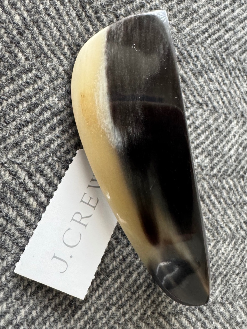 NWT, JCREW, BEAUTIFUL LIGHT/DARK BUFFALO HORN HAIR CLIP